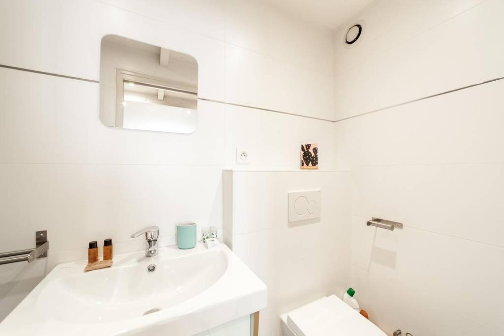 Studio Parfaitement Equipe - Metro Cordeliers Ail Lyon Luaran gambar