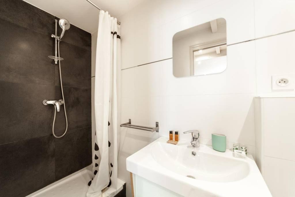 Studio Parfaitement Equipe - Metro Cordeliers Ail Lyon Luaran gambar